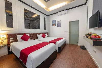 Standard Triple Room — Eclipse Legend Hotel